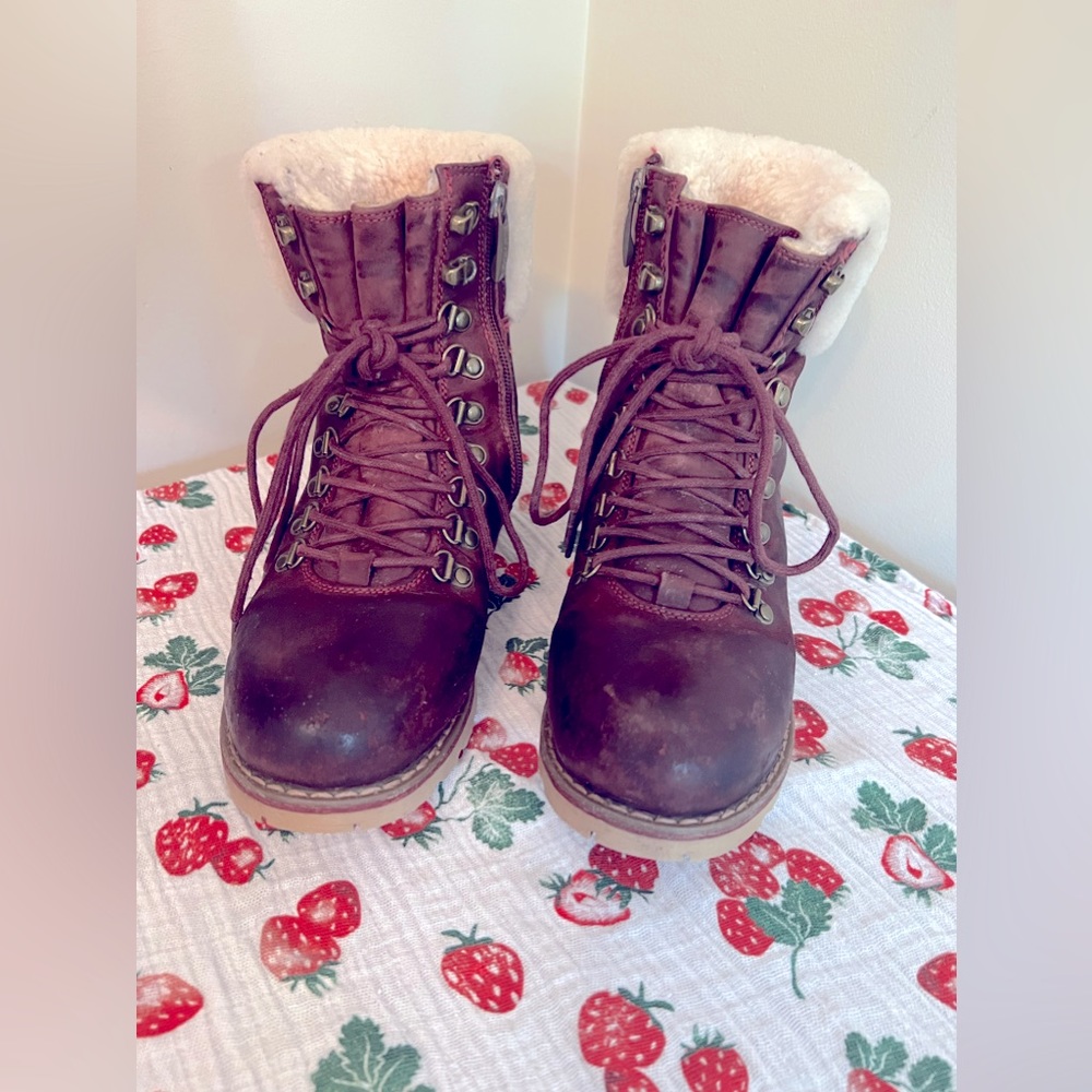 Women's Winter Boots in Brown